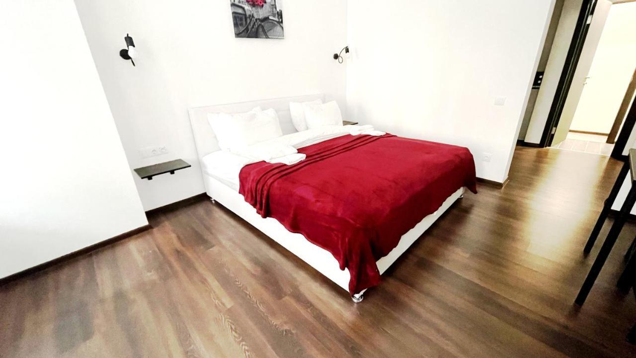 Rv Old City Apartment Velyka Vasylkivska 28,Self Check-In 24Х7 Kiev Esterno foto