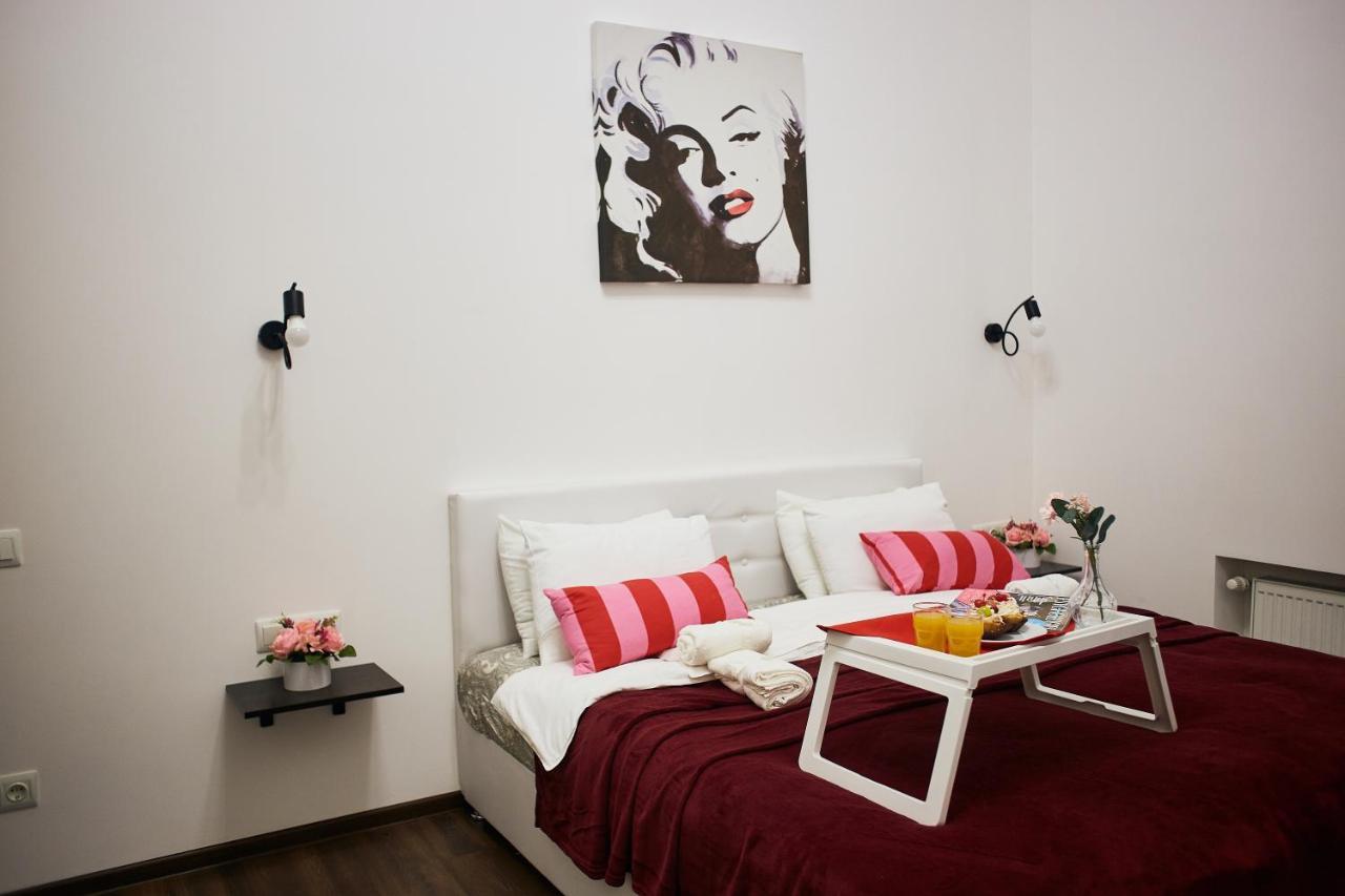Rv Old City Apartment Velyka Vasylkivska 28,Self Check-In 24Х7 Kiev Esterno foto