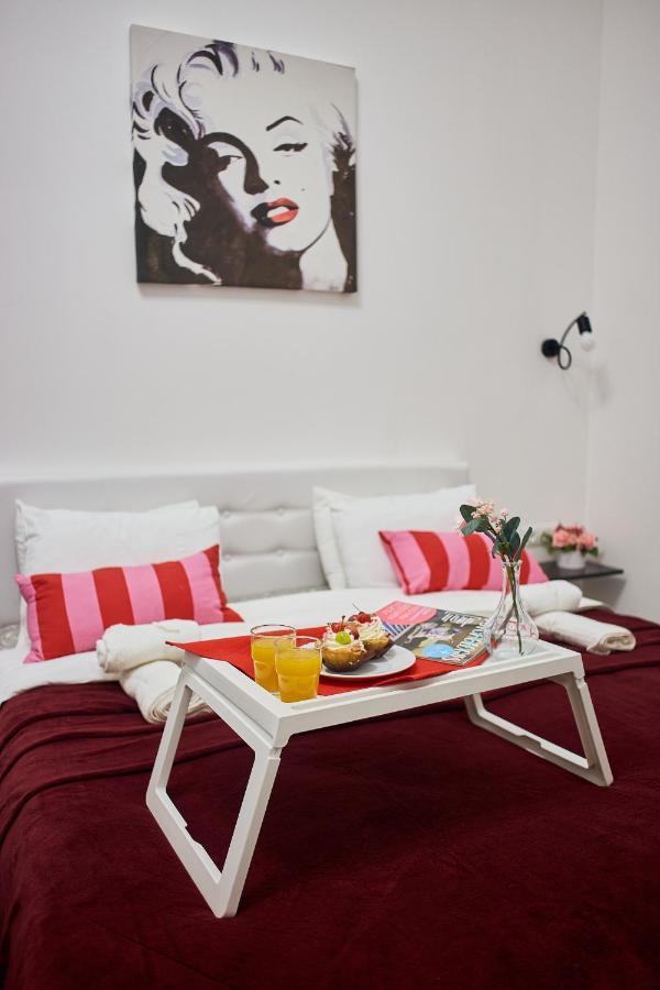 Rv Old City Apartment Velyka Vasylkivska 28,Self Check-In 24Х7 Kiev Esterno foto