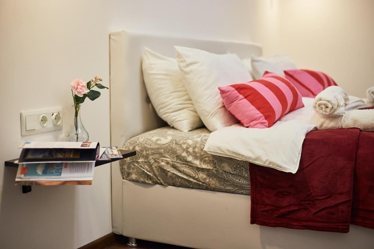 Rv Old City Apartment Velyka Vasylkivska 28,Self Check-In 24Х7 Kiev Esterno foto